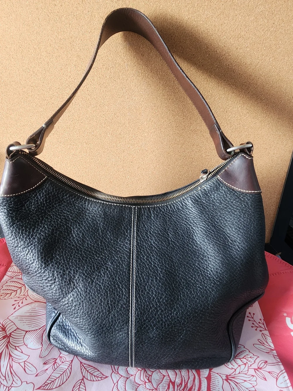Vintage Dooney and Bourke All Weather Leather Hobo Shoulder Bag Purse Black